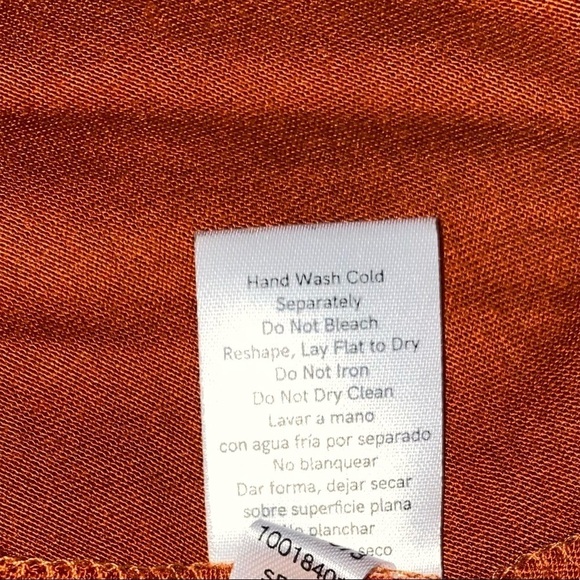 Venus Women‎ Sleeveless Top L Embroidered Open Back Asymmetric Hem - Picture 6 of 7